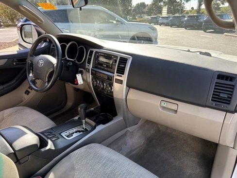 Used 2006 Toyota 4Runner SR5 image 15