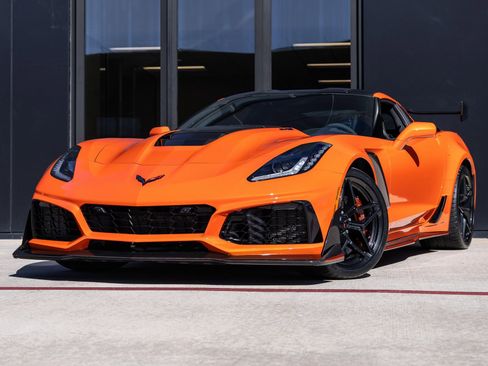 Used 2019 Chevrolet Corvette ZR1 image 1