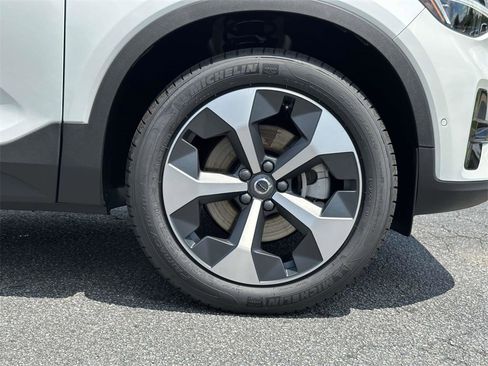 New 2026 Volvo XC40 B4 Plus w/ Protection Package Premier image 24