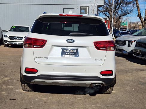 Used 2019 Kia Sorento EX image 6