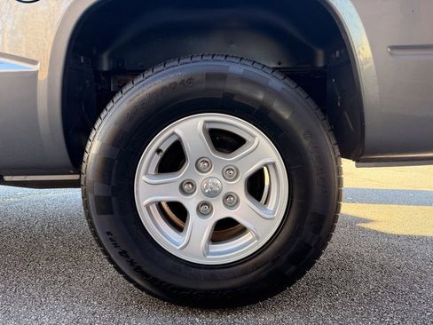 Used 2005 Dodge Dakota Laramie w/ Trailer Tow Group image 8