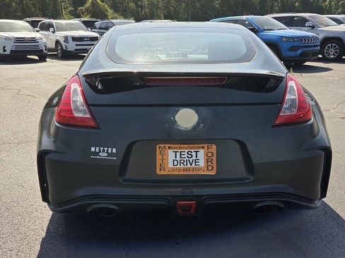 Used 2016 Nissan 370Z w/ Sport Package image 8
