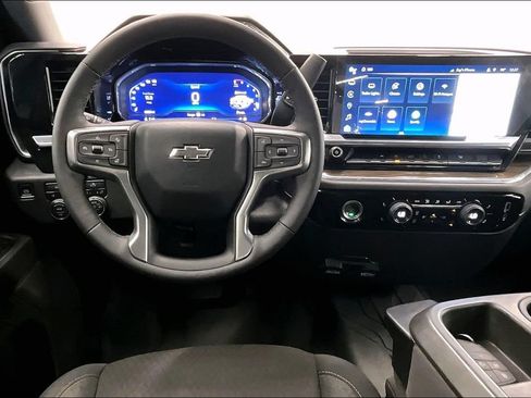 Used 2022 Chevrolet Silverado 1500 RST w/ Protection Package AWD/4WD image 4