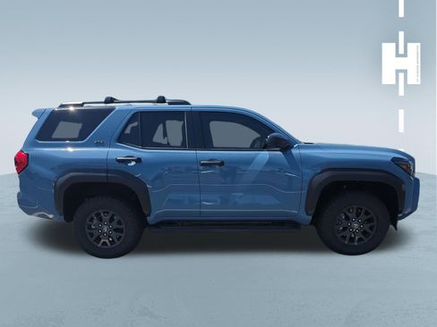 Used 2026 Toyota 4Runner SR5 AWD/4WD image 3
