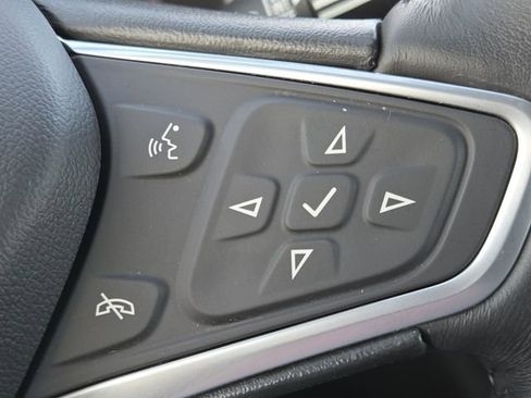 Certified 2022 Chevrolet Equinox LT image 10