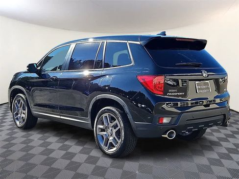 Used 2023 Honda Passport EX-L image 5