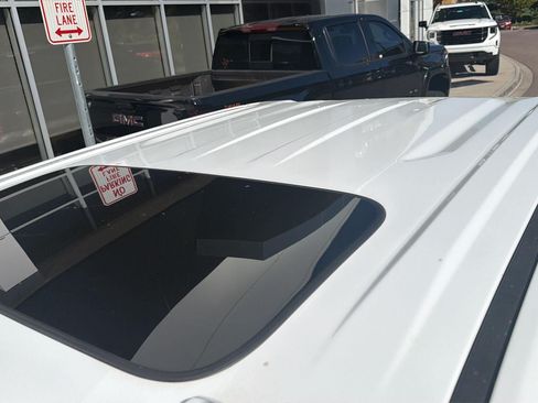 Used 2024 GMC Sierra 1500 AT4X w/ AT4X AEV Edition AWD/4WD image 12