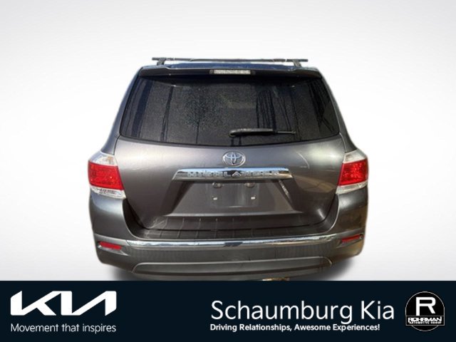 Used 2013 Toyota Highlander FWD w/ Cold Weather Pkg image 8