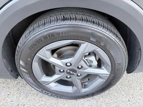 Used 2025 Kia K4 FWD image 26