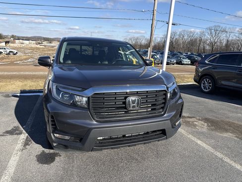 Used 2023 Honda Ridgeline Sport image 8