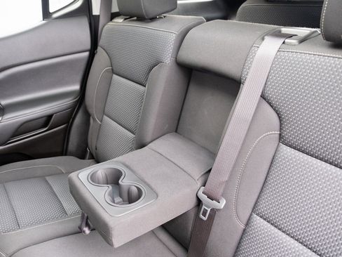 Used 2022 GMC Acadia SLE w/ GMC Pro Grade Package image 19