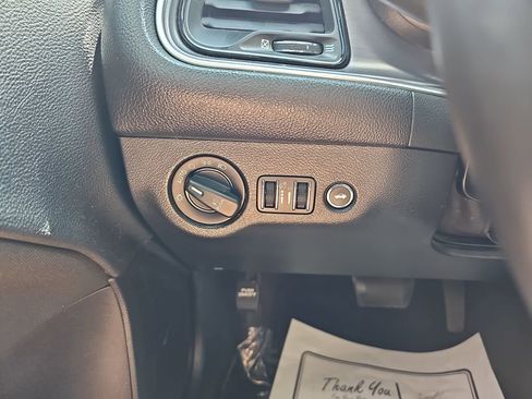 Used 2016 Dodge Challenger R/T RWD image 29