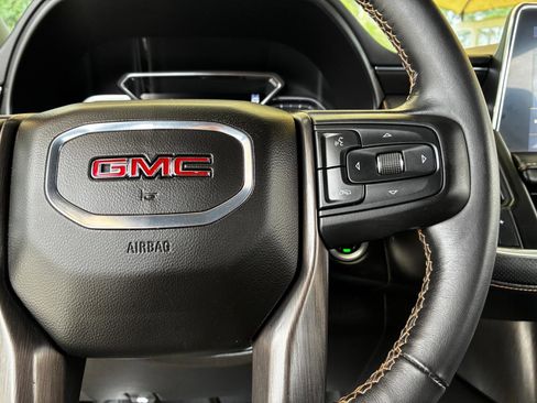 Used 2021 GMC Yukon XL AT4 image 28