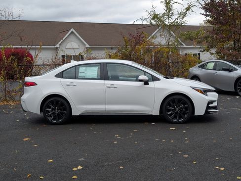 New 2026 Toyota Corolla SE image 11