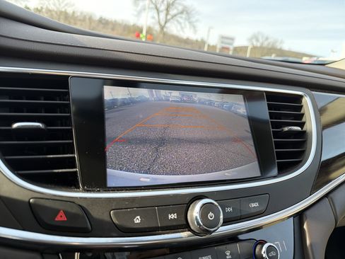 Used 2017 Buick LaCrosse Preferred image 20