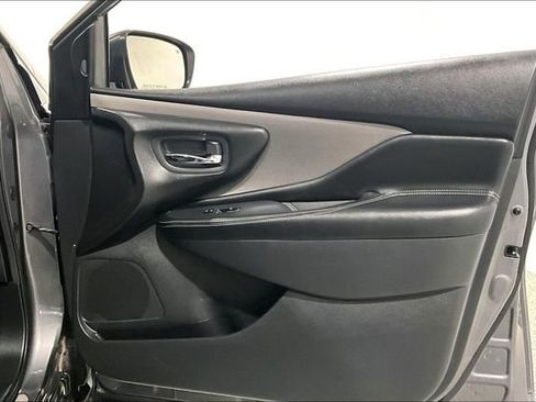 Used 2024 Nissan Murano SV image 30