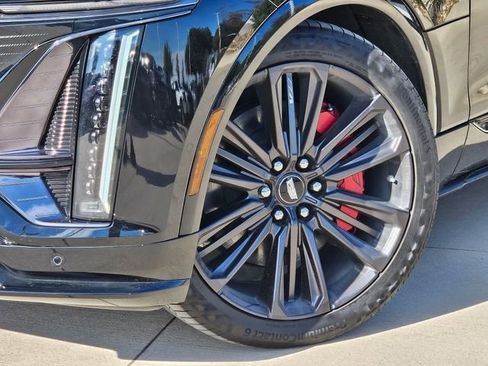 New 2026 Cadillac Lyriq V w/ LPO, Floor Liner Package image 8