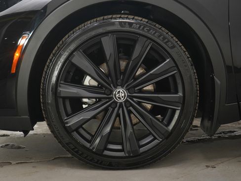 Used 2026 Toyota Crown Nightshade image 29