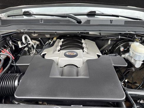 Used 2019 Cadillac Escalade Luxury image 41