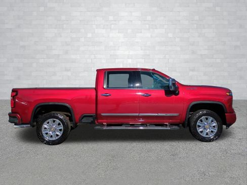 Used 2025 Chevrolet Silverado 2500 High Country w/ Technology Package image 3