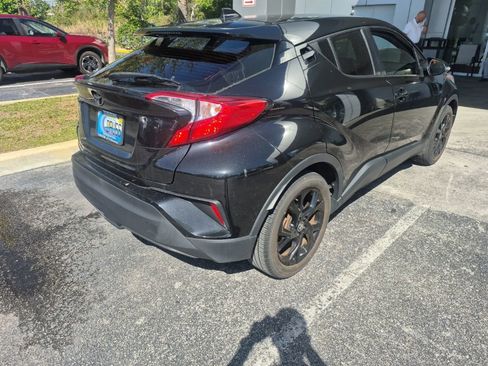 Used 2021 Toyota C-HR Nightshade image 6