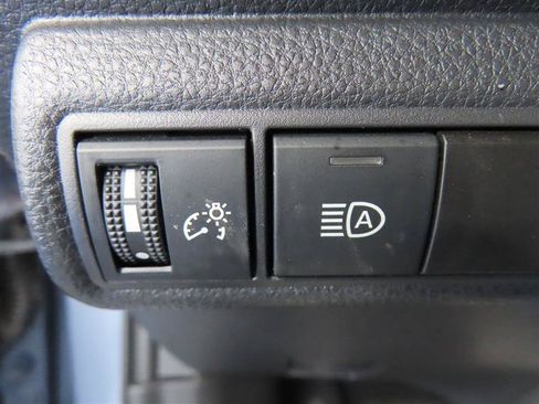 Used 2025 Toyota Corolla LE FWD image 19
