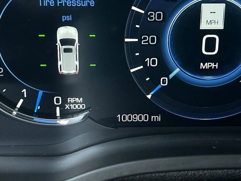 Used 2019 Cadillac Escalade ESV image 23