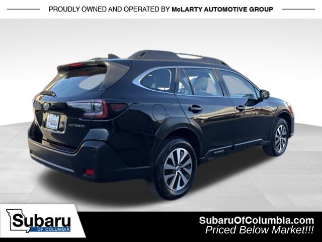 Used 2023 Subaru Outback AWD/4WD image 10