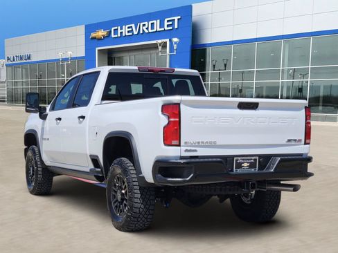 New 2026 Chevrolet Silverado 2500 ZR2 AWD/4WD image 4