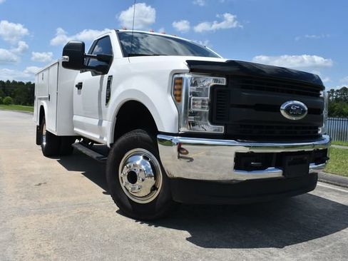 Used 2018 Ford F350 XL w/ Power Equipment Group image 1
