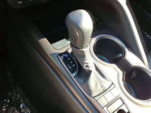 Certified 2023 Toyota Camry SE w/ Convenience Package image 13