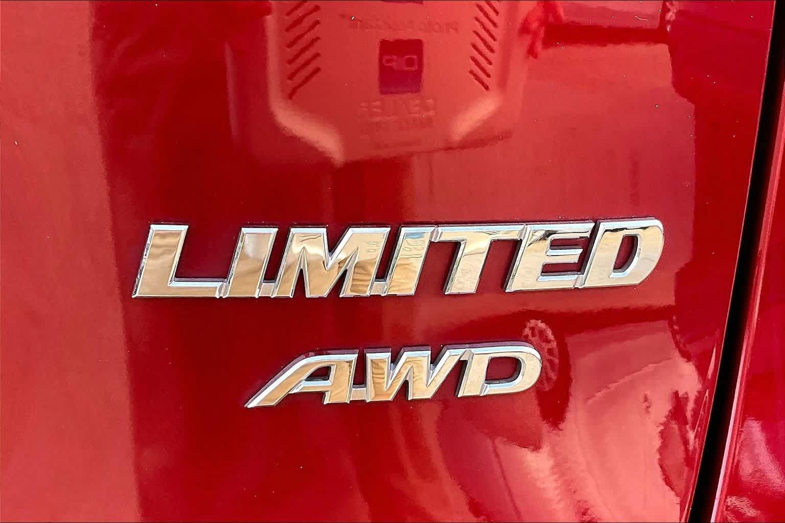 Used 2025 Toyota RAV4 Limited w/ Weather Package AWD/4WD image 10