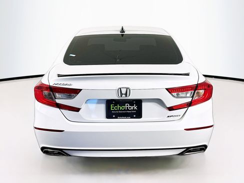 Used 2022 Honda Accord Sport image 7