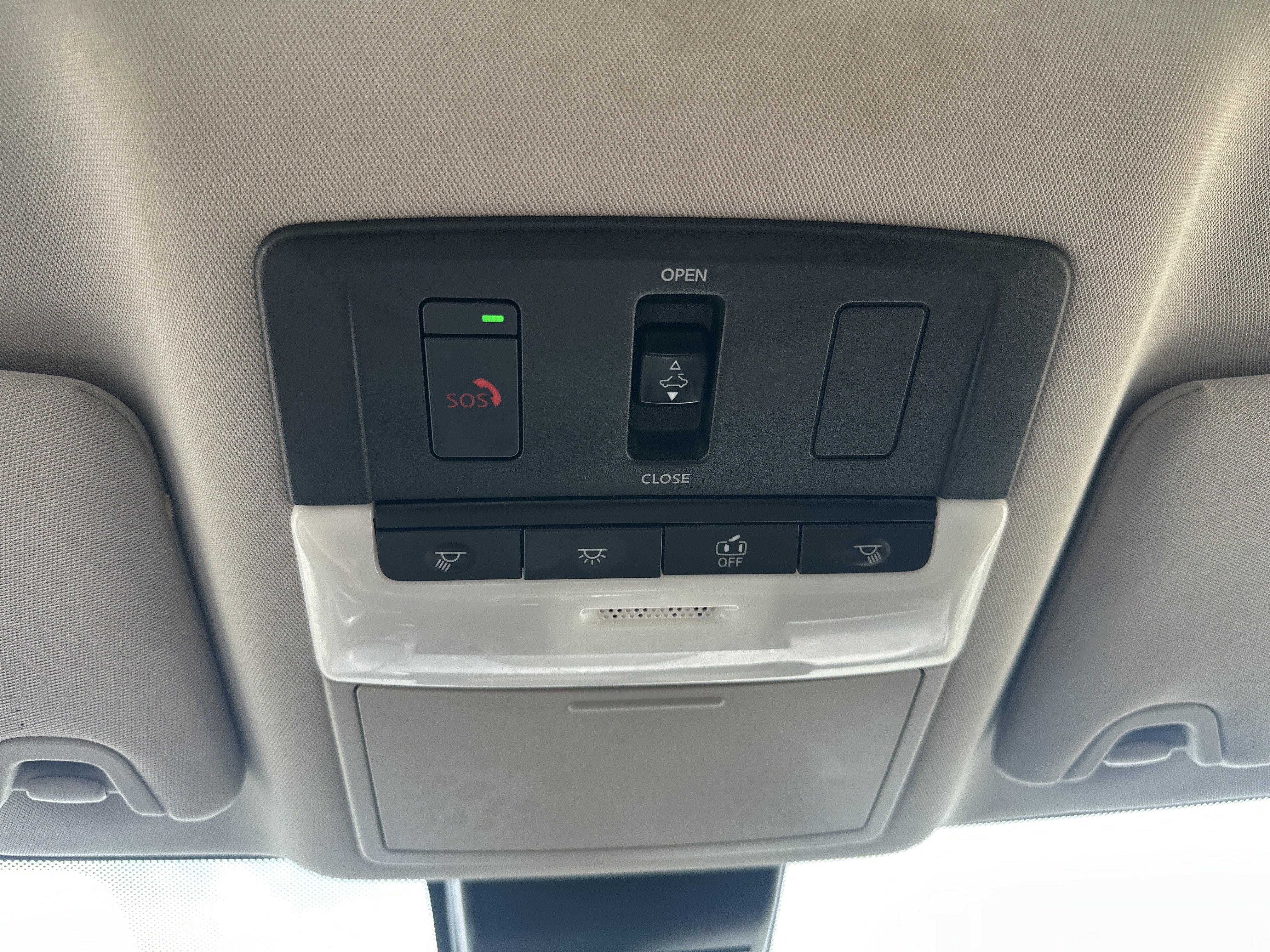 Used 2024 Nissan Altima 2.5 SV w/ SV Premium Package FWD image 26
