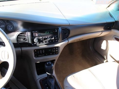 Used 2003 Buick Regal LS w/ LS Luxury Plus Package image 10