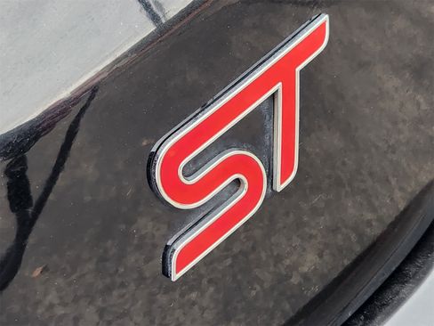 Used 2019 Ford Edge ST w/ Equipment Group 401A image 12