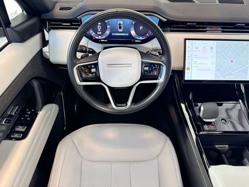 Used 2024 Land Rover Range Rover Sport SE image 22