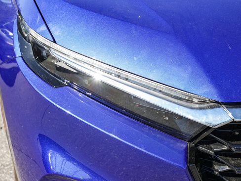 Used 2025 Honda CR-V EX image 13