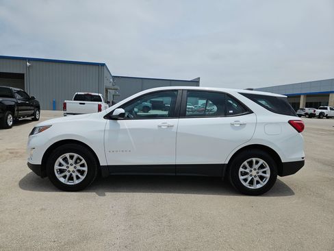 Certified 2021 Chevrolet Equinox LS FWD image 6