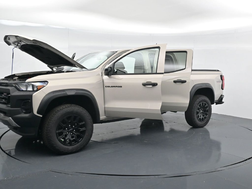 New 2026 Chevrolet Colorado Trail Boss AWD/4WD image 39