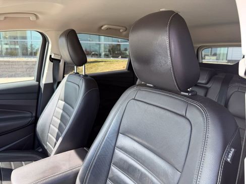 Used 2018 Ford Escape SEL image 10