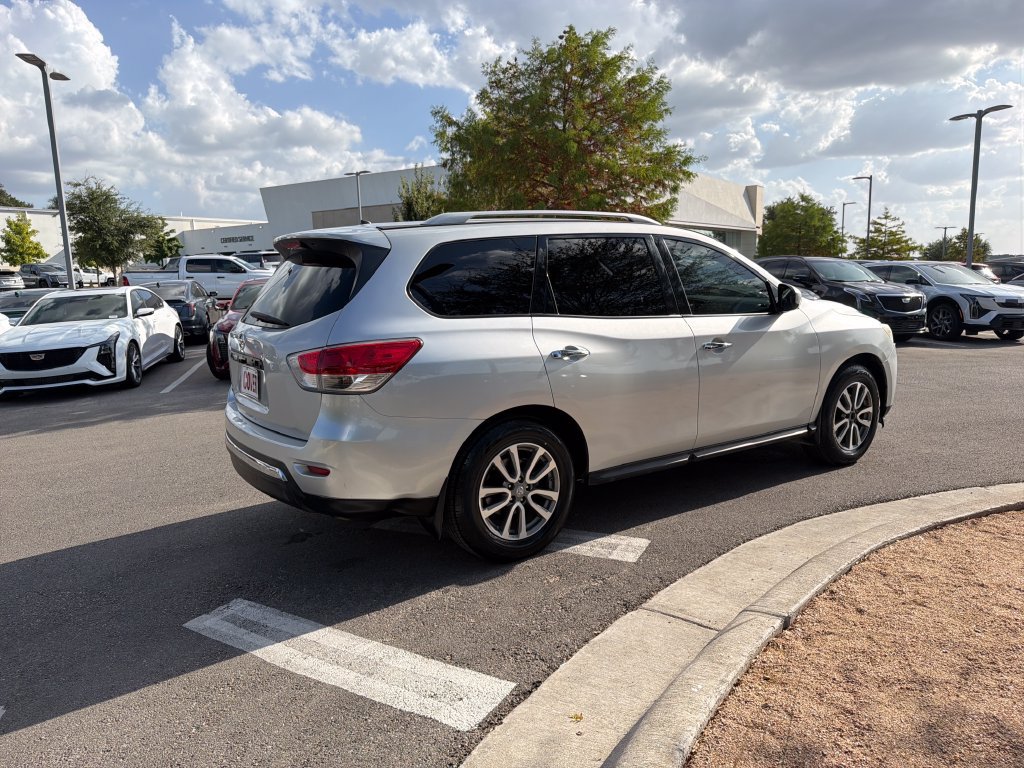 Used 2015 Nissan Pathfinder S FWD image 8