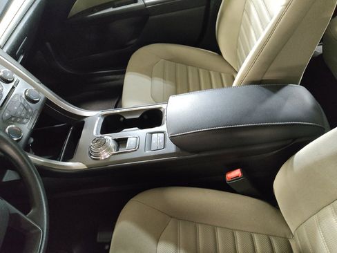 Used 2018 Ford Fusion S image 26