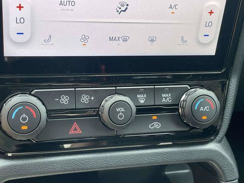 New 2026 Ford Ranger XLT w/ Equipment Group 301A High AWD/4WD image 8