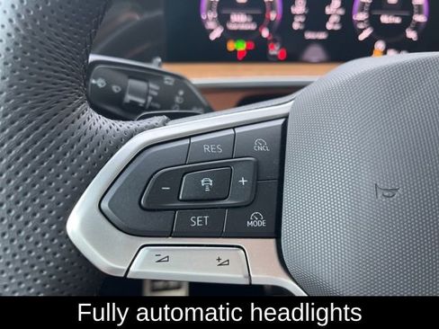 Used 2026 Volkswagen Tiguan SEL R-Line image 16