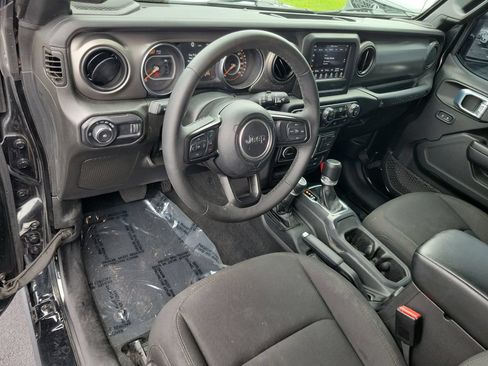 Used 2023 Jeep Wrangler Unlimited Sport AWD/4WD image 15