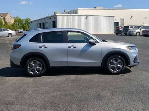 New 2026 Honda HR-V LX image 9