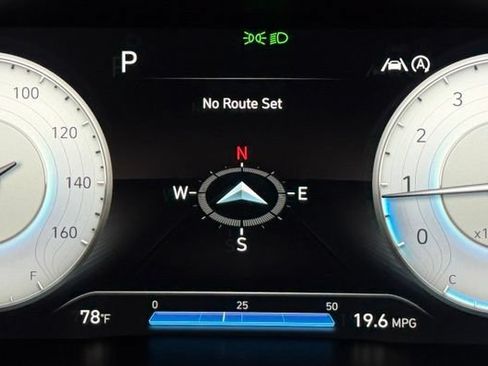 Used 2023 Hyundai Santa Fe Calligraphy FWD image 17