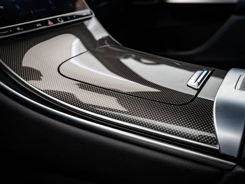 Used 2024 Mercedes-Benz GLC 300 4MATIC w/ AMG Line image 39