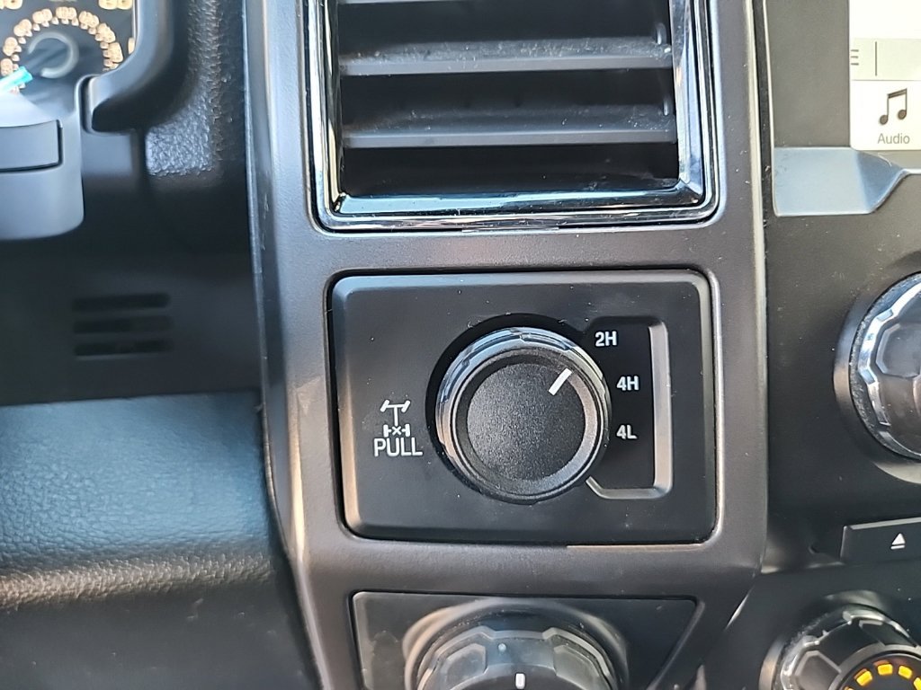Used 2018 Ford F150 XLT w/ Equipment Group 302A Luxury AWD/4WD image 19